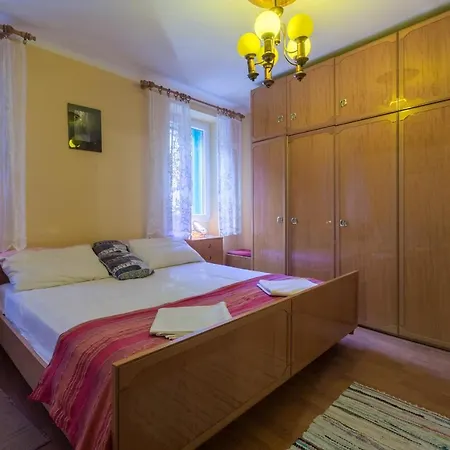 Appartement By The Sea - 7733